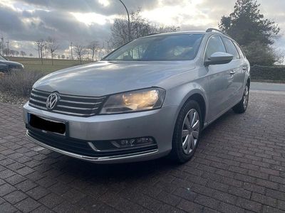 Gebraucht VW Passat Trendline 140 PS (102 kW) 2013 Silber Kombi