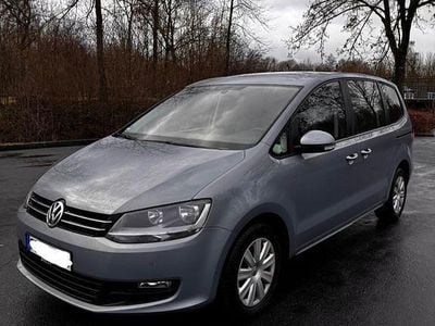 Gebraucht VW Sharan Comfortline 140 PS (102 kW) 2013 Grau Van / Kleinbus
