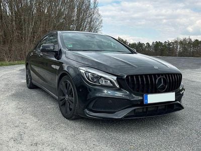 Gebraucht Mercedes CLA250 211 PS (155 kW) 2016 Schwarz Limousine