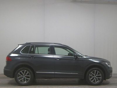 Gebraucht VW Tiguan Comfortline 190 PS (139 kW) 2020 Grau SUV