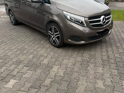 Mercedes V250