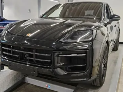 Brugt Porsche Cayenne E-Hybrid Coupe 470 HK (345 kW) 2024 Sort Coupe