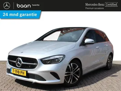 Gebraucht Mercedes B180 Business 150 PS (110 kW) 2023 Silber Van / Kleinbus