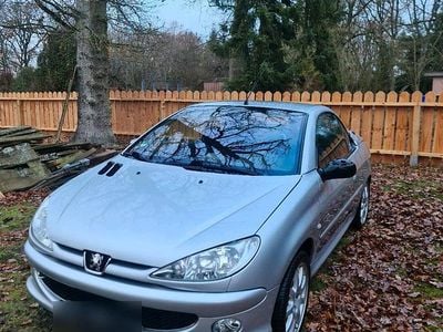 Silber Gebraucht 2004 Peugeot 206 CC Cabrio | 400 € (Guter Preis)