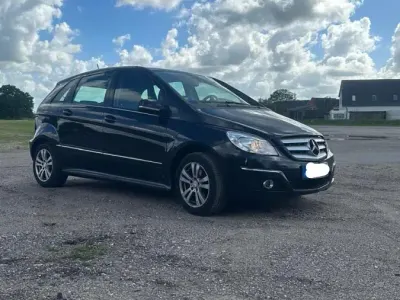 Gebraucht Mercedes B200 193 PS (141 kW) 2008 Schwarz Van / Kleinbus