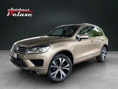 Sand gold metallic Gebraucht 2015 VW Touareg Exclusive SUV | 26.900 € (Fairer Preis)