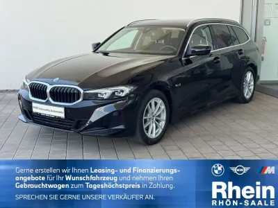 Gebraucht BMW 320e Sport Line 204 PS (150 kW) 2023 Schwarz Kombi