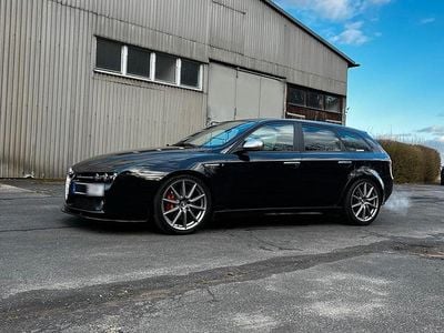 Gebraucht Alfa Romeo 159 Ti 150 PS (110 kW) 2009 Schwarz Kombi