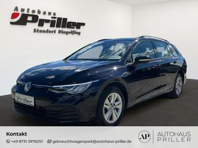 Gebraucht VW Golf VIII Life 150 PS (110 kW) 2022 Schwarz Kombi