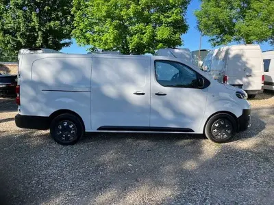 Gebraucht Toyota Proace 144 PS (105 kW) 2024 Ice white Van / Kleinbus