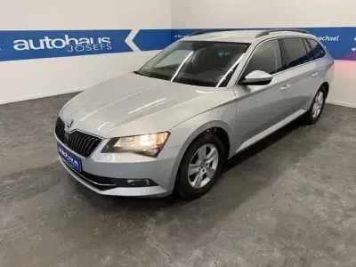 Używany Skoda Superb Ambition 150 KM (110 kW) 2017 Srebrny Kombi