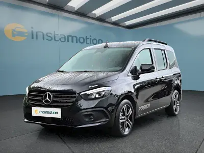 Gebraucht Mercedes T180 116 PS (85 kW) 2026 Schwarz Van / Kleinbus