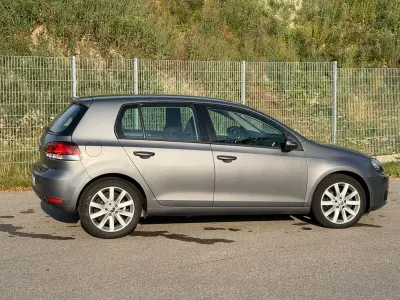 Gebraucht VW Golf VI Highline 122 PS (89 kW) 2009 Grau Kleinwagen