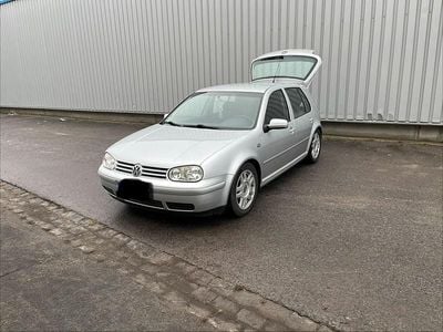 Silber Gebraucht 2002 VW Golf Limousine | 1.800 € (Fairer Preis)