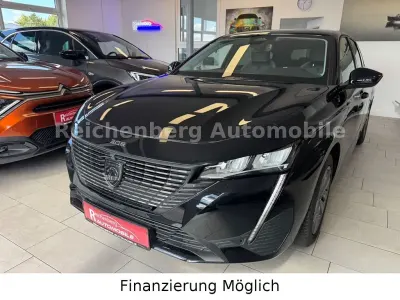 Gebraucht Peugeot 308 SW Allure 131 PS (96 kW) 2024 Schwarz Kombi