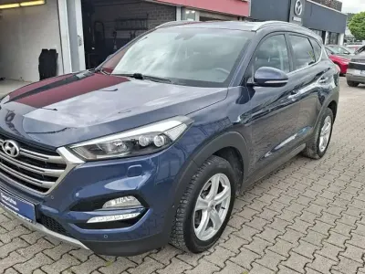 Gebraucht Hyundai Tucson Premium 177 PS (130 kW) 2017 Stargazing blue / mic SUV