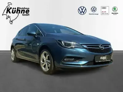 Gebraucht Opel Astra Dynamic 105 PS (77 kW) 2016 Blau Limousine