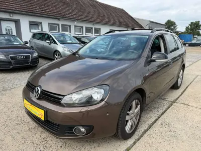 Gebraucht VW Golf VII Match 140 PS (102 kW) 2012 Toffeebraun metallic Kombi