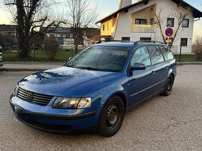 Gebraucht VW Passat 125 PS (91 kW) 1999 Blau Kombi