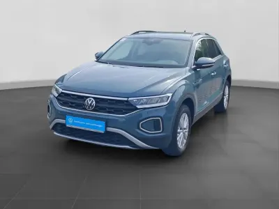 Gebraucht VW T-Roc Life 150 PS (110 kW) 2022 Blau SUV