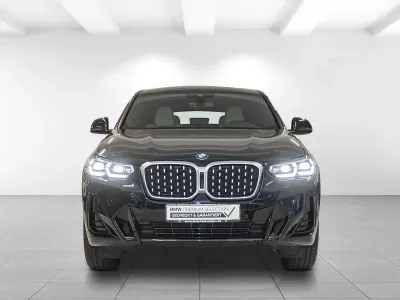 Gebraucht BMW X4 Performance 197 PS (144 kW) 2024 Metallic SUV