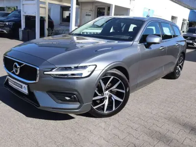 Occasion Volvo V60 Momentum 190 ch (139 kW) 2020 Gris Break
