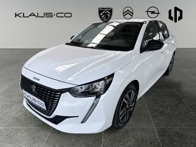 Gebraucht Peugeot 208 Allure 102 PS (75 kW) 2023 Weiß Kleinwagen