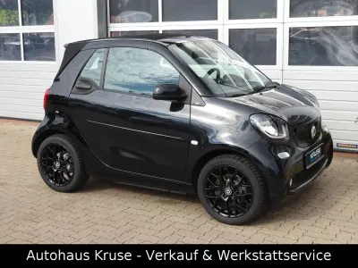 Gebraucht Smart ForTwo Cabrio Prime 90 PS (66 kW) 2019 Schwarz Cabrio