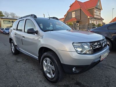 gebraucht Dacia Duster I Ambiance 4x2 1,6L Klima Anhänger 39000k