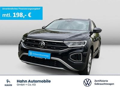 Second-hand VW T-Roc Life 150 CP (110 kW) 2024 Negru SUV