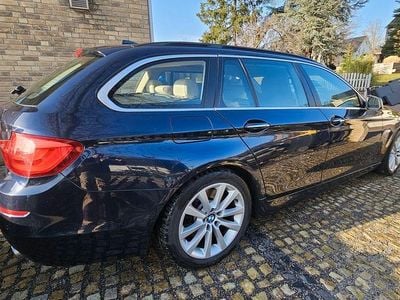 Gebraucht BMW 535 Sport Line 299 PS (219 kW) 2011 Blau Kombi