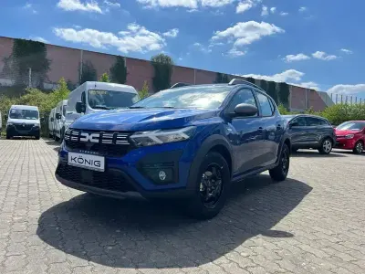 Begagnad Dacia Sandero Expression 91 HK (66 kW) 2023 Blå Halvkombi