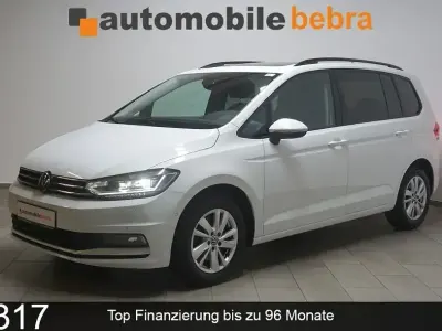 Gebraucht VW Touran Comfortline 150 PS (110 kW) 2022 Pure white Van / Kleinbus