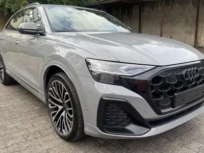 Neu Audi Q8 Sport 286 PS (210 kW) 2026 Grau SUV