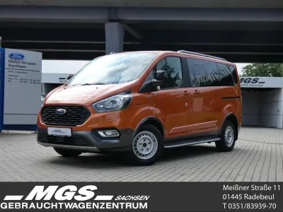 Gebraucht Ford Tourneo Custom Active 170 PS (125 kW) 2022 Hokkaidoorange metallic Van