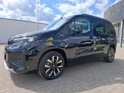 Gebraucht Opel Combo Life 131 PS (96 kW) 2026 Schwarz Van / Kleinbus