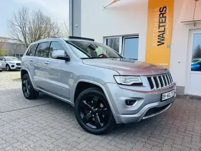 Gebraucht Jeep Grand Cherokee Overland 250 PS (183 kW) 2016 Silber SUV