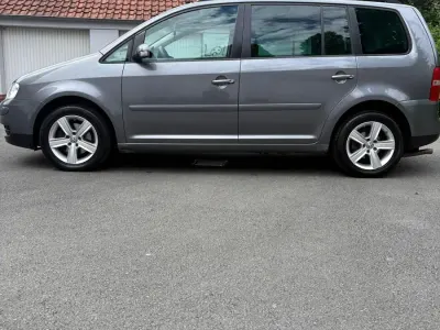 Gebraucht VW Touran 109 PS (80 kW) 2006 Grau Van / Kleinbus