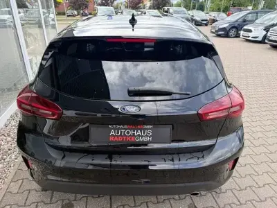Gebraucht Ford Focus Titanium X 155 PS (114 kW) 2022 Schwarz Limousine