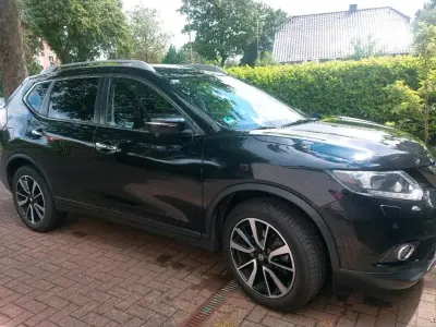 Gebraucht Nissan X-Trail N-Vision 163 PS (119 kW) 2016 Schwarz SUV