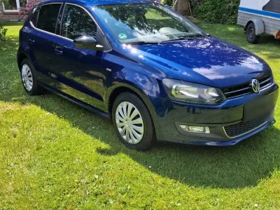 Gebraucht VW Polo 69 PS (50 kW) 2012 Blau Kleinwagen