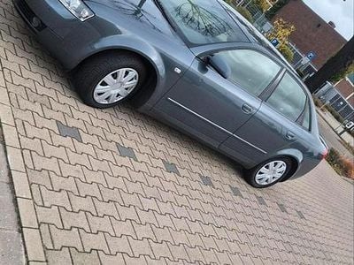 Gebraucht Audi A4 115 PS (84 kW) 2002 Grau Limousine