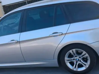 Gebraucht BMW 318 143 PS (105 kW) 2009 Silber Kombi