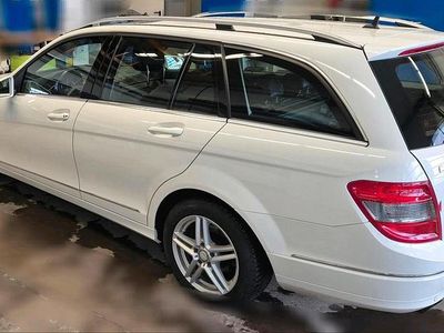Gebraucht Mercedes 180 Avantgarde 156 PS (114 kW) 2010 Weiß Limousine