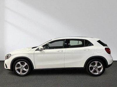 Gebraucht Mercedes GLA250 Progressive 211 PS (155 kW) 2019 Weiß SUV