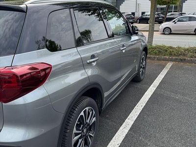 Second-hand Suzuki Vitara 102 CP (75 kW) 2025 Gri SUV