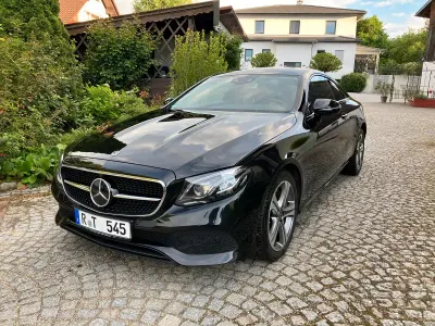 Gebraucht Mercedes E350 Avantgarde 258 PS (189 kW) 2018 Schwarz Coupé