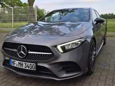 Gebraucht Mercedes A200 AMG line 163 PS (119 kW) 2022 Grau Limousine