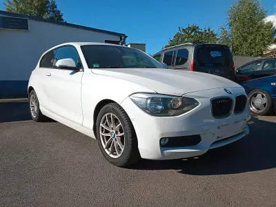 Gebraucht BMW 114 102 PS (75 kW) 2012 Weiß Kleinwagen