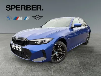 Gebraucht BMW 330e Performance 292 PS (214 kW) 2022 Blau Limousine